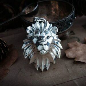 Lion Medallion